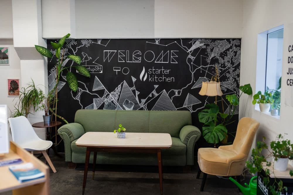 Coworking-Bereich der Starterkitchen in Kiel.